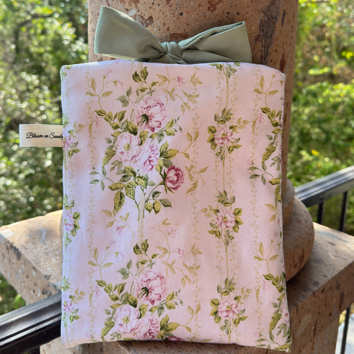 Rosewood Cottage — Book/Ipad/Bible Sleeve