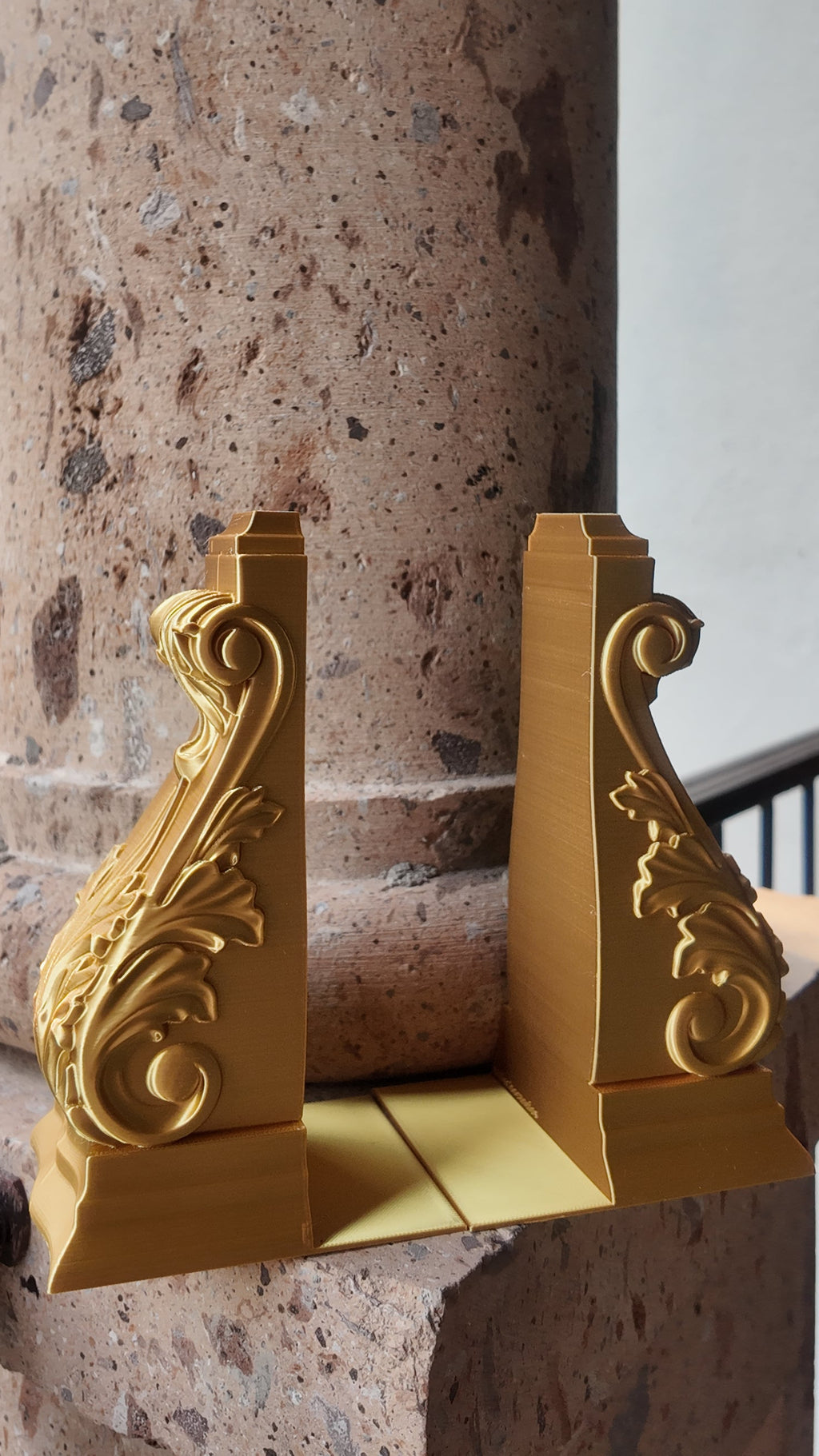 Set of 2 The Gilded Manor Ornamental Bookends